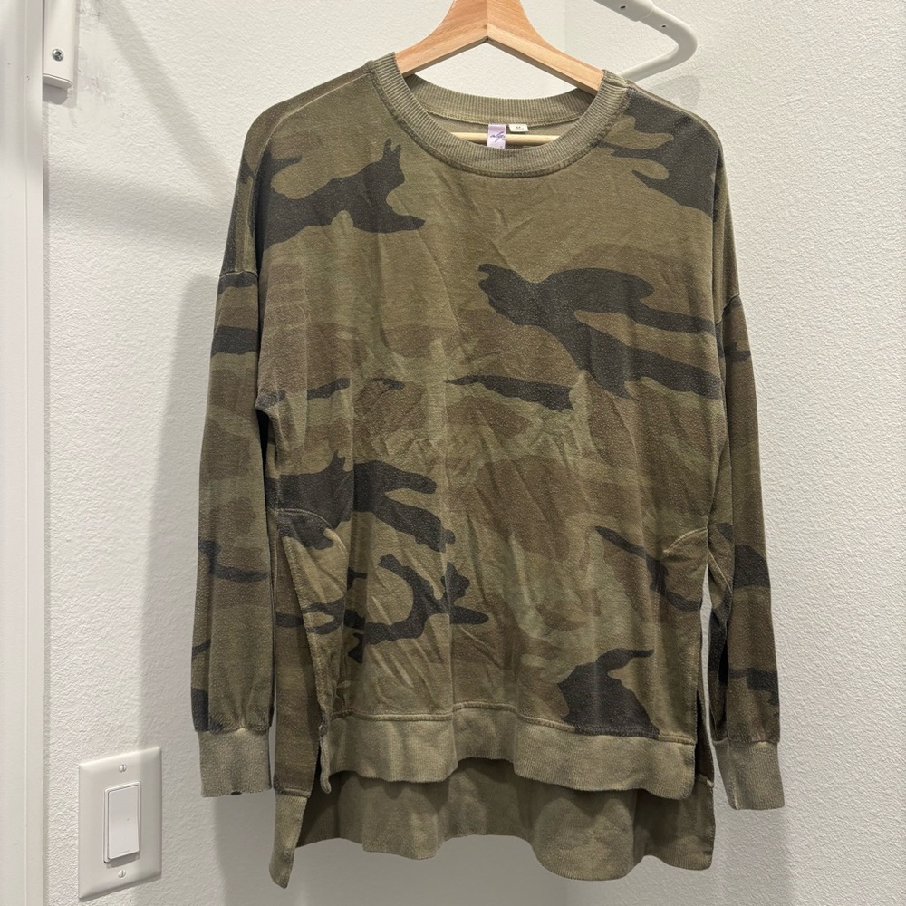 Alya Camouflage Long Sleeve Top